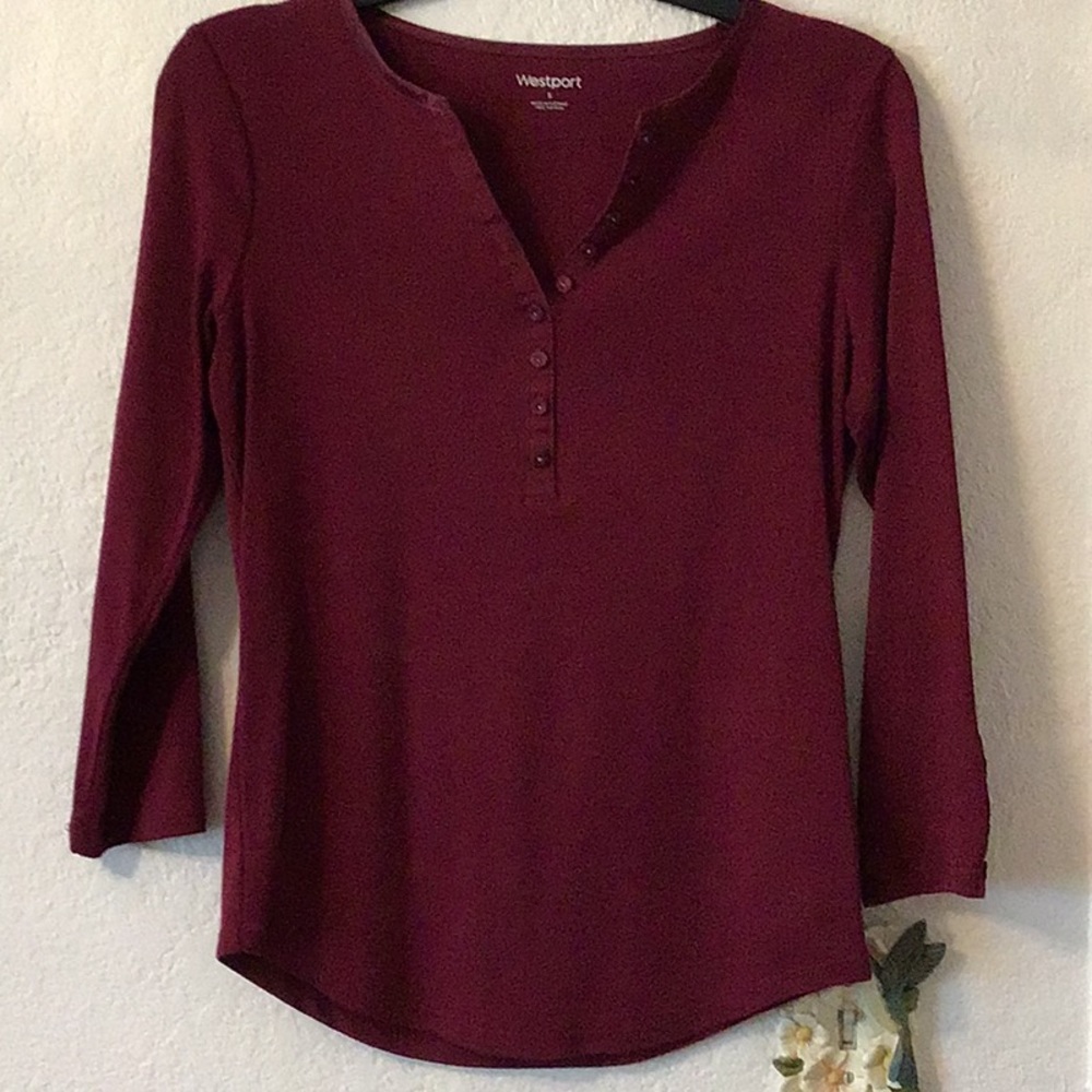 Westport NWOT burgundy top